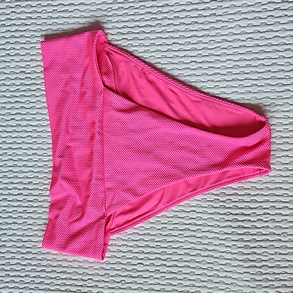 Pink pique bikini set - Picture 4 of 6